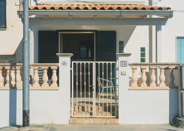 Oasi Marina Torre Suda